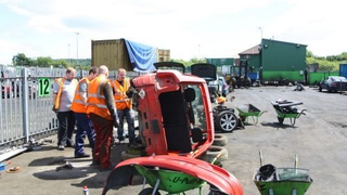 Vauxhall Astra Stripdown at Strangely Regimented Scottish Junkyard